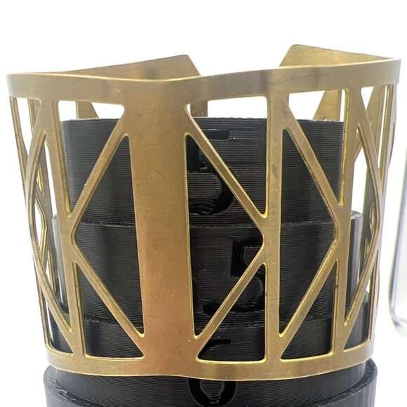 Vtg Betsy Iya Brass Cuff Bracelet Freemont Bridge Unisex 2.25" Wide Sz 6.25 Adj - Picture 4 of 7